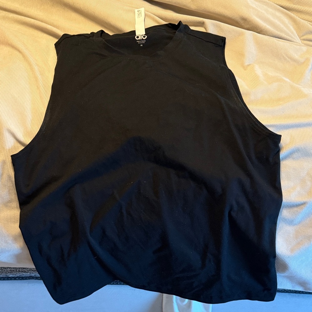 ALO Yoga Black Sleeveless Tank - Conquer Muscle Tank